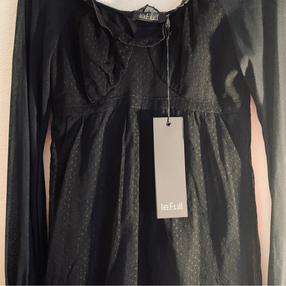 NWT Le Full Black Blouse - Picture 2 of 4